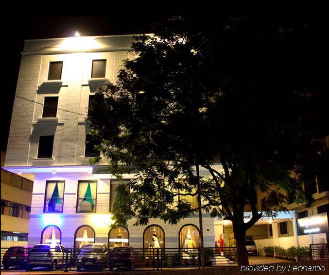 Octave Hotel - Double Road Bengalúr Exteriér fotografie